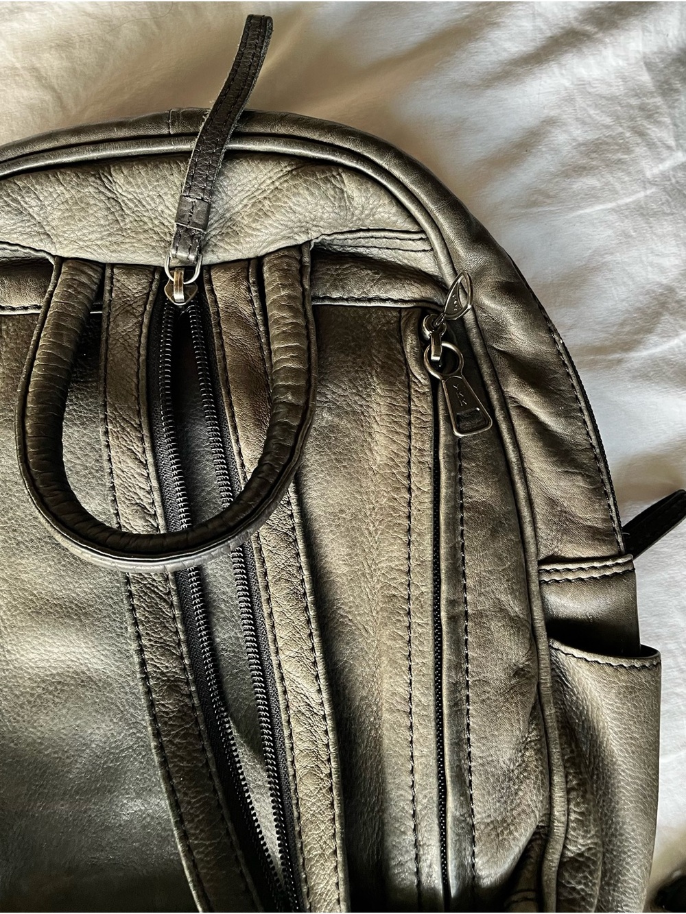 Lady Conceal RFID Daisy Leather Backpack Purse with Locking Compartment - Picture 16 of 16